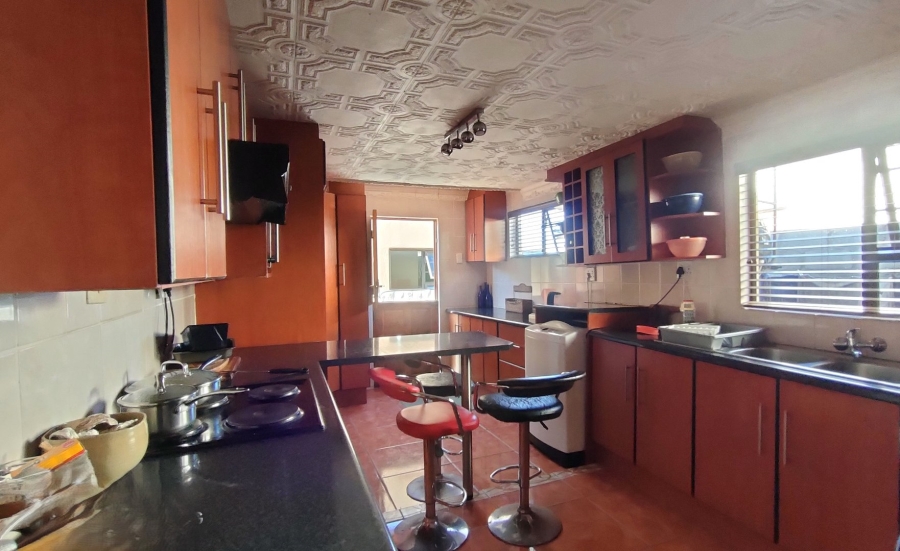 3 Bedroom Property for Sale in Zwide Eastern Cape